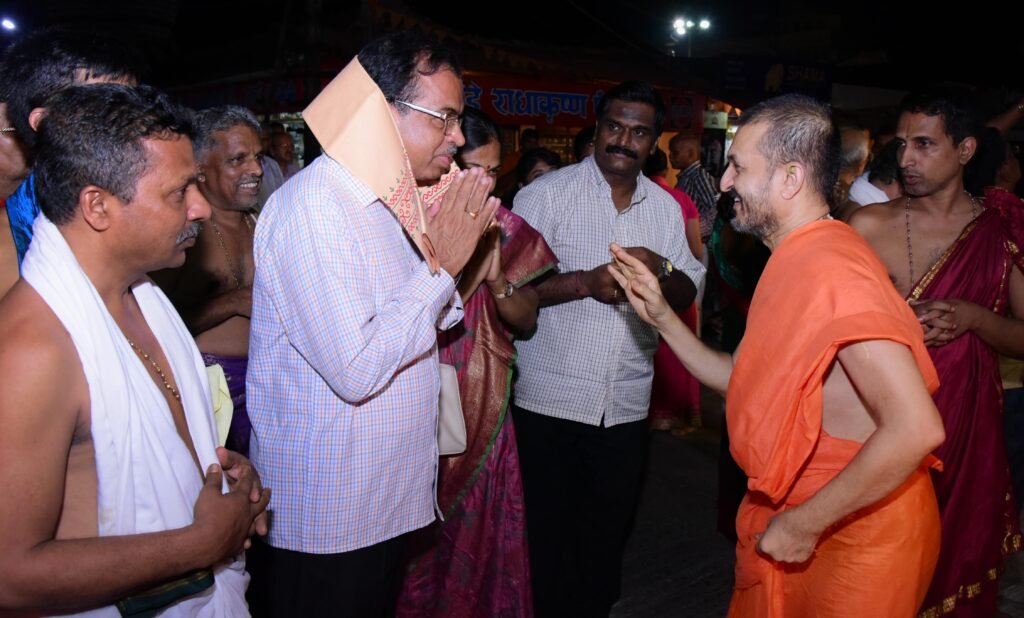 Vip visits to Krishna Matha