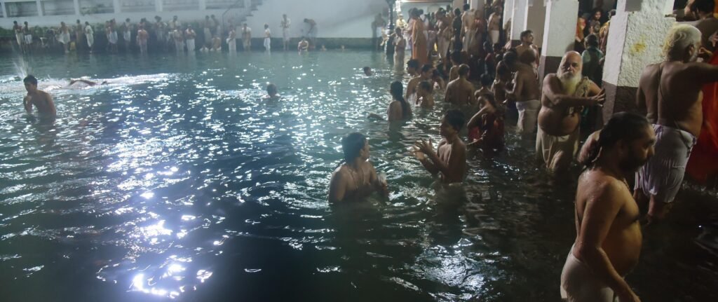 total lunar eclipse madhwa sarovara